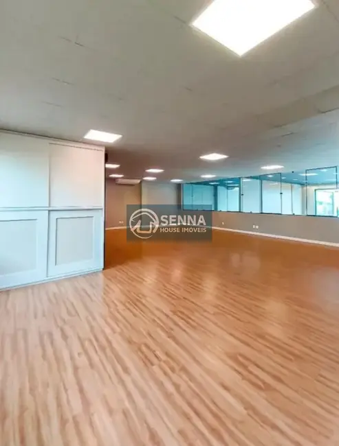 Foto 8 de Loja para alugar, 615m2 em Vila Virgínia, Jundiai - SP