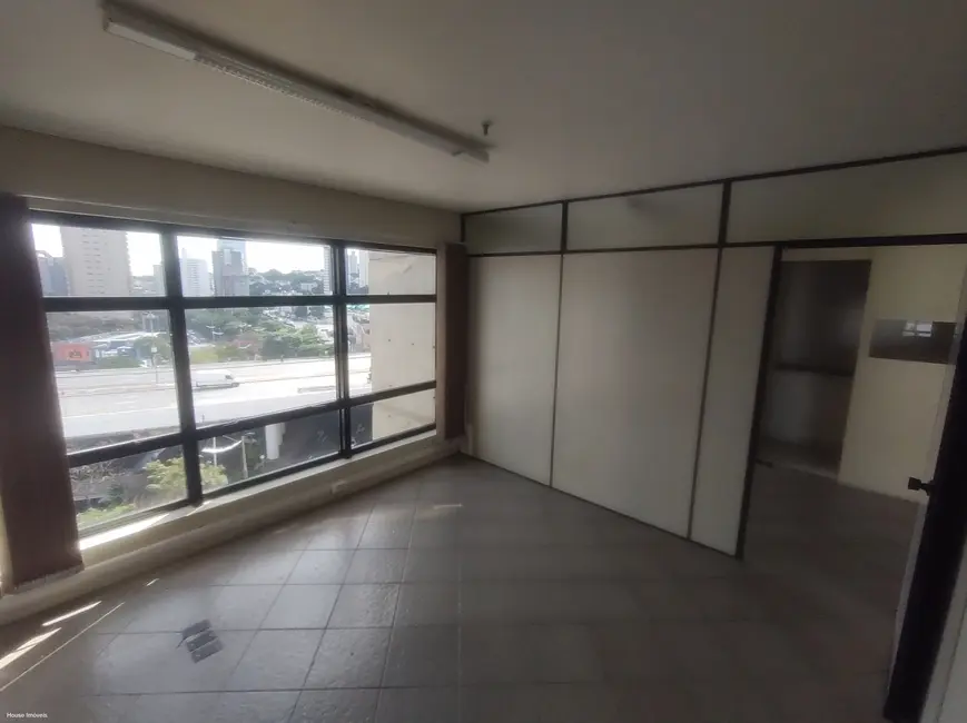 Sala Comercial para alugar, 60m2 em Anhangabaú, Jundiai - SP - imagem 9 Foto 9 de Sala Comercial para alugar, 60m2 em Anhangabaú, Jundiai - SP