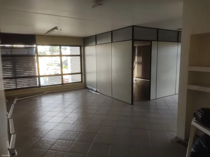 Sala Comercial para alugar, 60m2 em Anhangabaú, Jundiai - SP - imagem 3 Foto 3 de Sala Comercial para alugar, 60m2 em Anhangabaú, Jundiai - SP