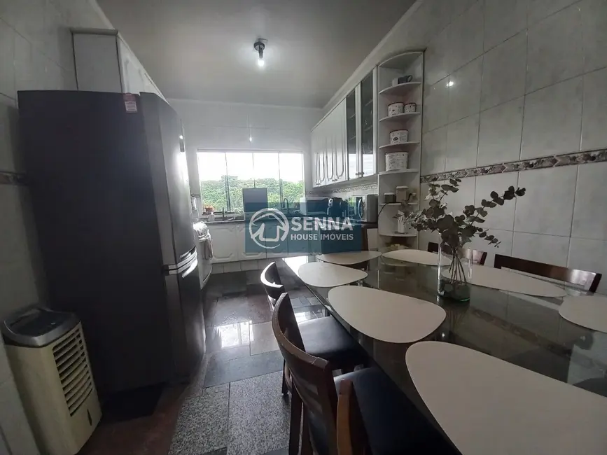 Foto 7 de Casa com 6 quartos à venda, 323m2 em Cidade Luiza, Jundiai - SP