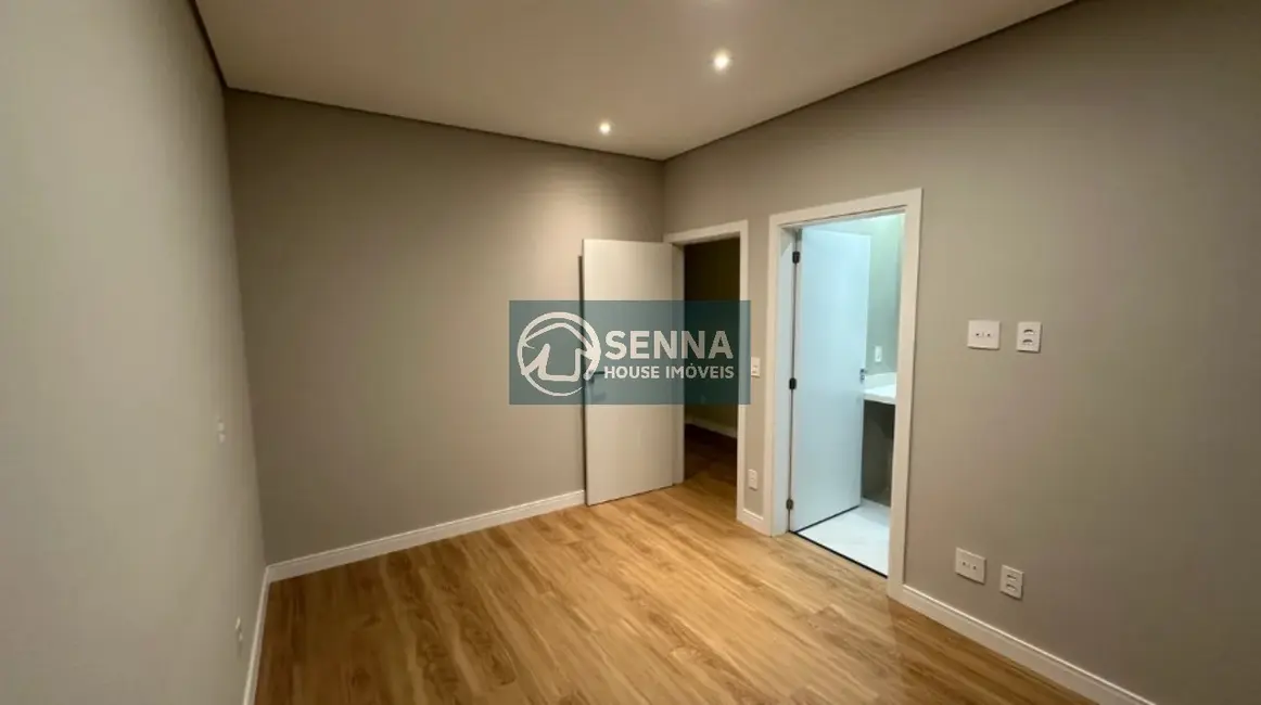 Foto 2 de Casa de Condomínio com 3 quartos à venda, 220m2 em Jardim Ermida I, Jundiai - SP