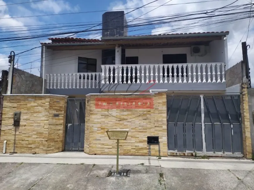 Foto 1 de Casa com 4 quartos à venda, 345m2 em Campo Limpo, Feira De Santana - BA