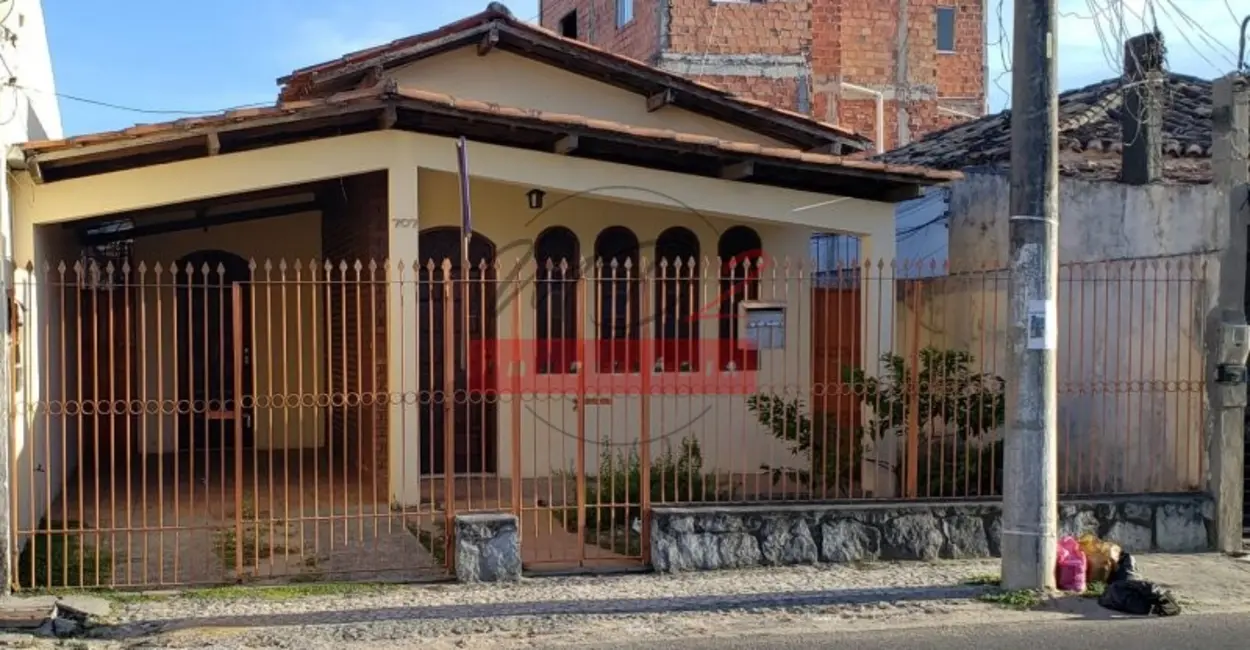 Foto 1 de Casa com 3 quartos à venda, 298m2 em Serraria Brasil, Feira De Santana - BA