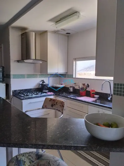 Casa com 3 quartos à venda, 250m2 em Sim, Feira De Santana - BA - imagem 6 Foto 6 de Casa com 3 quartos à venda, 250m2 em Sim, Feira De Santana - BA