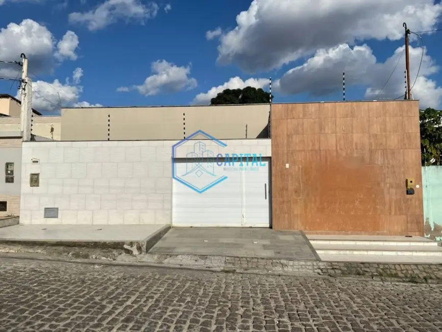 Foto 2 de Casa com 3 quartos à venda, 250m2 em Mangabeira, Feira De Santana - BA