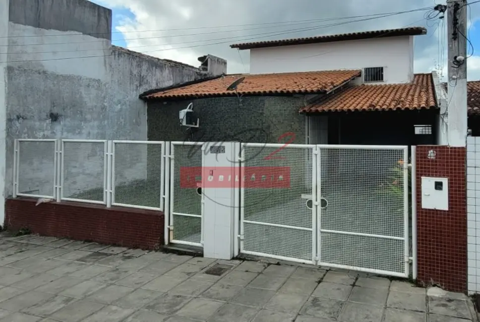 Foto 2 de Casa com 4 quartos à venda, 300m2 em Ponto Central, Feira De Santana - BA