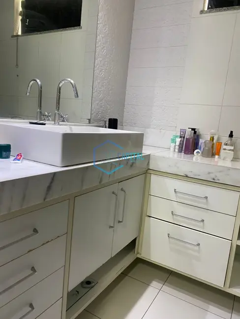 Foto 9 de Casa de Condomínio com 4 quartos à venda, 216m2 em Santa Mônica, Feira De Santana - BA