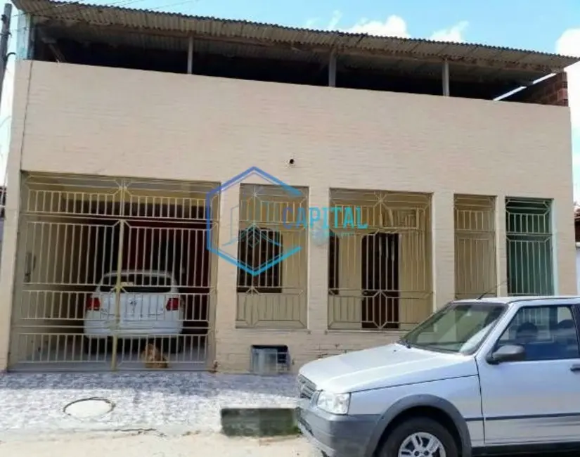 Foto 1 de Casa com 3 quartos à venda, 170m2 em Tomba, Feira De Santana - BA