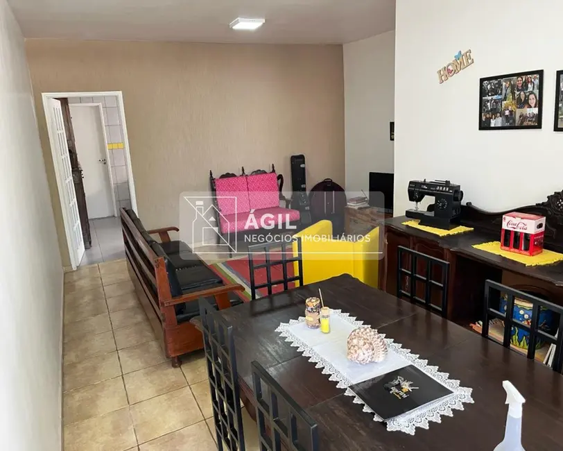 Foto 3 de Casa com 4 quartos à venda, 218m2 em Centro, Jacarei - SP