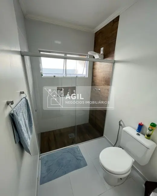 Foto 5 de Casa com 4 quartos à venda, 218m2 em Centro, Jacarei - SP