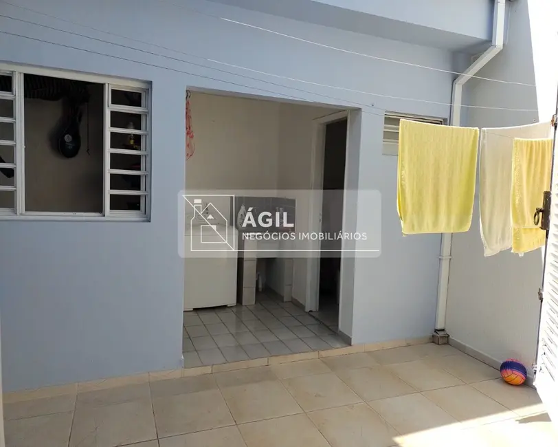 Foto 8 de Casa com 4 quartos à venda, 218m2 em Centro, Jacarei - SP