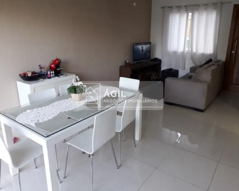Casa de Condomínio com 4 quartos à venda, 136m2 em Sao Jose Dos Campos - SP - imagem 3 Foto 3 de Casa de Condomínio com 4 quartos à venda, 136m2 em Sao Jose Dos Campos - SP