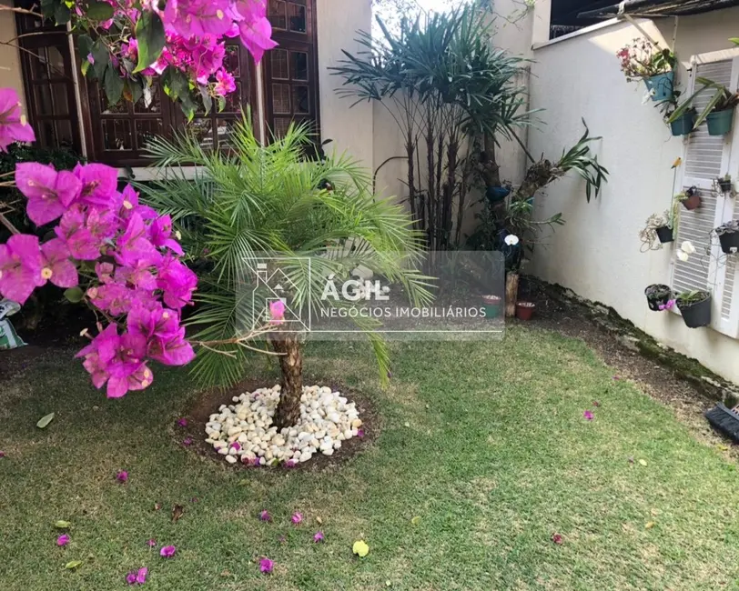 Foto 4 de Casa de Condomínio com 4 quartos à venda, 200m2 em Sao Jose Dos Campos - SP