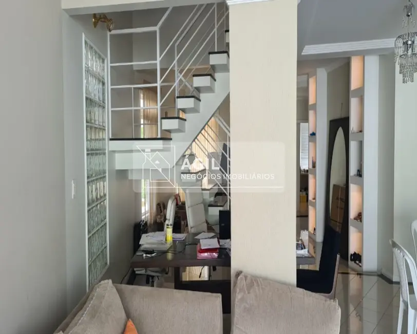 Foto 8 de Casa de Condomínio com 3 quartos à venda, 300m2 em Sao Jose Dos Campos - SP