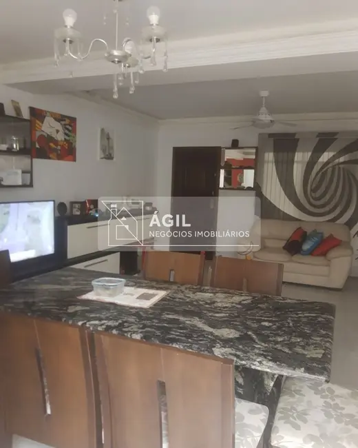 Foto 4 de Casa com 3 quartos à venda, 180m2 em Sao Jose Dos Campos - SP