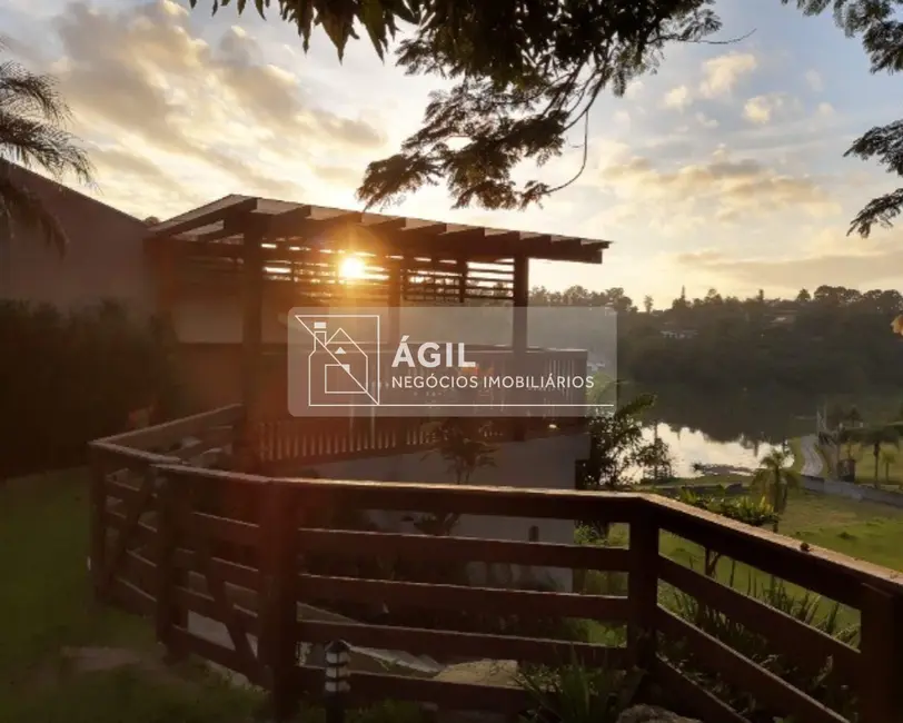 Foto 3 de Chácara com 3 quartos à venda, 3300m2 em Condomínio Lagoinha, Jacarei - SP