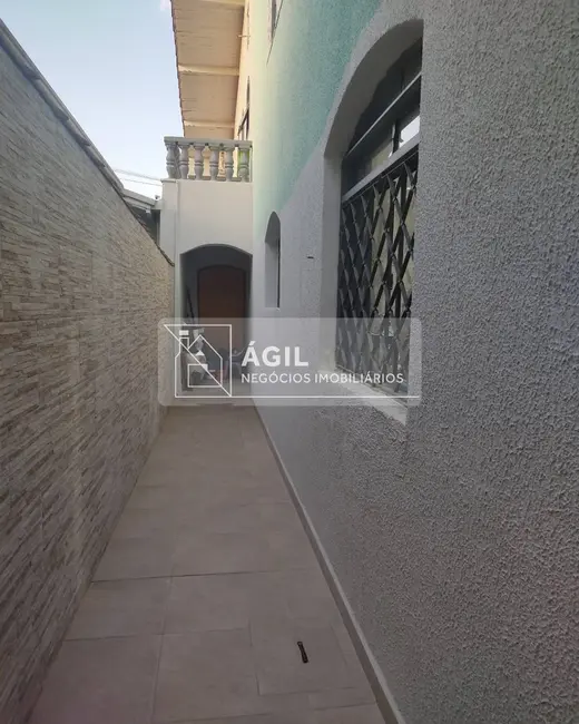 Casa com 3 quartos à venda, 250m2 em Sao Jose Dos Campos - SP - imagem 5 Foto 5 de Casa com 3 quartos à venda, 250m2 em Sao Jose Dos Campos - SP