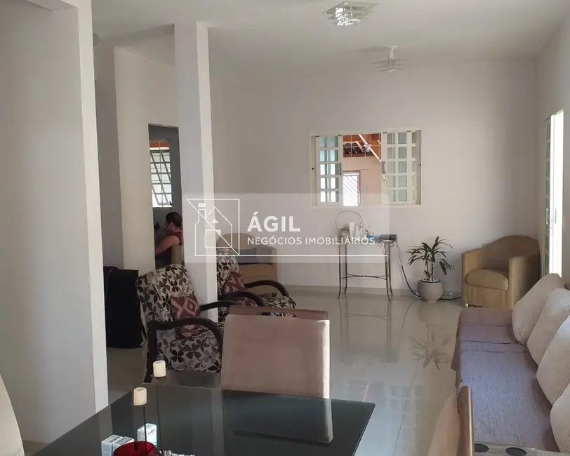 Foto 4 de Casa com 3 quartos à venda, 165m2 em Loteamento Villa Branca, Jacarei - SP