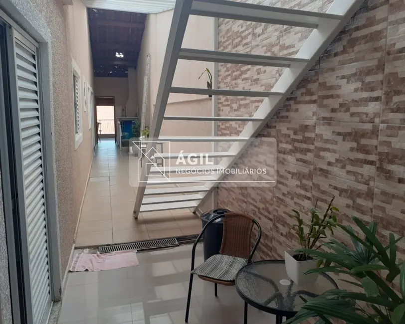 Casa com 3 quartos à venda, 170m2 em Sao Jose Dos Campos - SP - imagem 7 Foto 7 de Casa com 3 quartos à venda, 170m2 em Sao Jose Dos Campos - SP