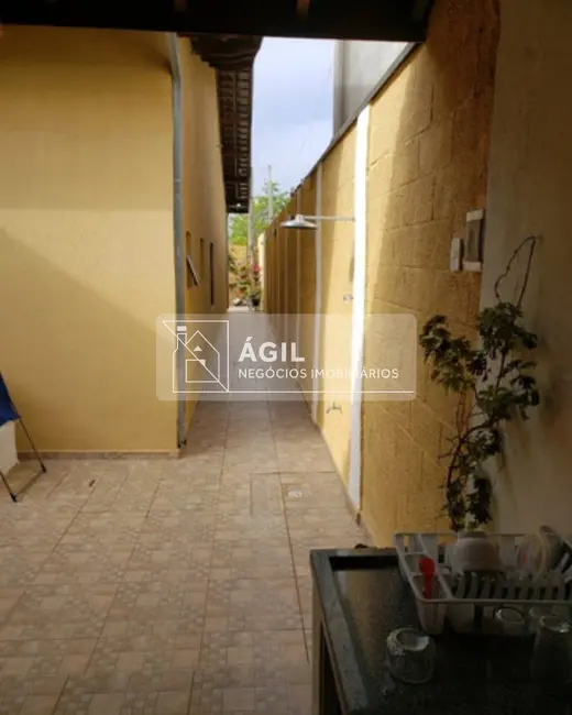 Foto 3 de Casa com 3 quartos à venda, 210m2 em Loteamento Villa Branca, Jacarei - SP