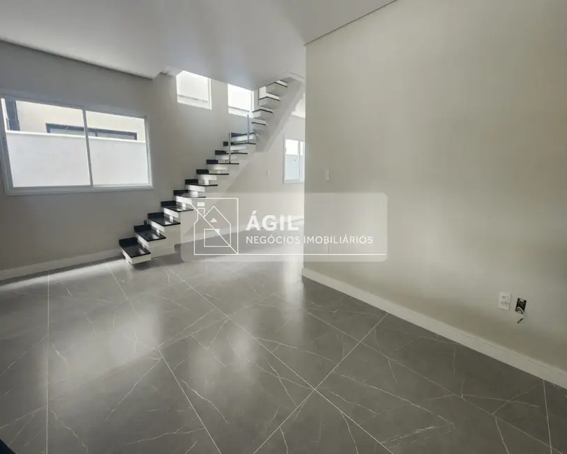 Foto 4 de Casa de Condomínio com 4 quartos à venda, 250m2 em Sao Jose Dos Campos - SP