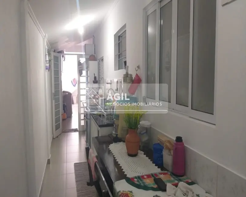 Casa com 3 quartos à venda, 180m2 em Sao Jose Dos Campos - SP - imagem 5 Foto 5 de Casa com 3 quartos à venda, 180m2 em Sao Jose Dos Campos - SP