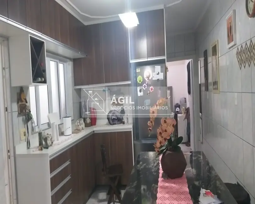 Casa com 3 quartos à venda, 180m2 em Sao Jose Dos Campos - SP - imagem 4 Foto 4 de Casa com 3 quartos à venda, 180m2 em Sao Jose Dos Campos - SP