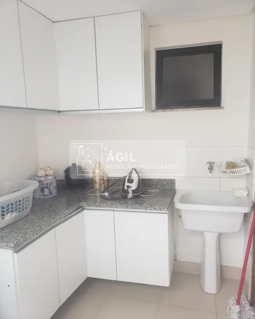 Sala Comercial com 3 quartos à venda, 450m2 em Sao Jose Dos Campos - SP - imagem 2 Foto 2 de Sala Comercial com 3 quartos à venda, 450m2 em Sao Jose Dos Campos - SP