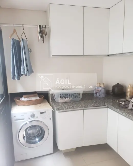 Sala Comercial com 3 quartos à venda, 450m2 em Sao Jose Dos Campos - SP - imagem 4 Foto 4 de Sala Comercial com 3 quartos à venda, 450m2 em Sao Jose Dos Campos - SP