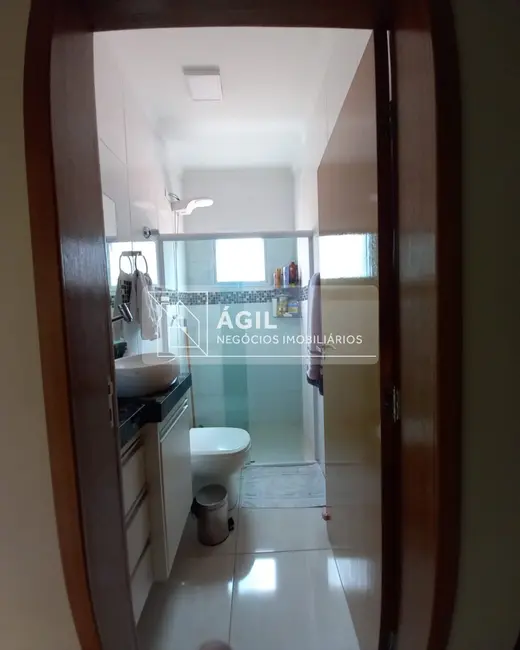 Casa com 3 quartos à venda, 168m2 em Sao Jose Dos Campos - SP - imagem 7 Foto 7 de Casa com 3 quartos à venda, 168m2 em Sao Jose Dos Campos - SP