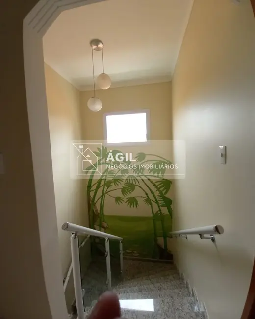 Casa com 3 quartos à venda, 168m2 em Sao Jose Dos Campos - SP - imagem 5 Foto 5 de Casa com 3 quartos à venda, 168m2 em Sao Jose Dos Campos - SP