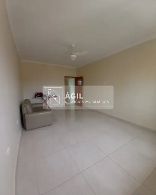 Casa com 3 quartos à venda, 168m2 em Sao Jose Dos Campos - SP - imagem 3 Foto 3 de Casa com 3 quartos à venda, 168m2 em Sao Jose Dos Campos - SP