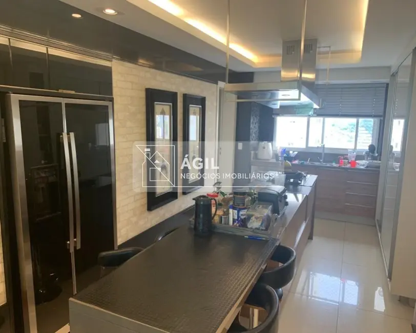 Foto 5 de Apartamento com 4 quartos à venda, 259m2 em Sao Jose Dos Campos - SP