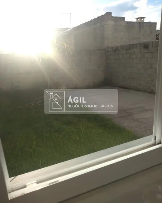 Foto 6 de Casa de Condomínio com 2 quartos à venda, 44m2 em Jardim Marcondes, Jacarei - SP