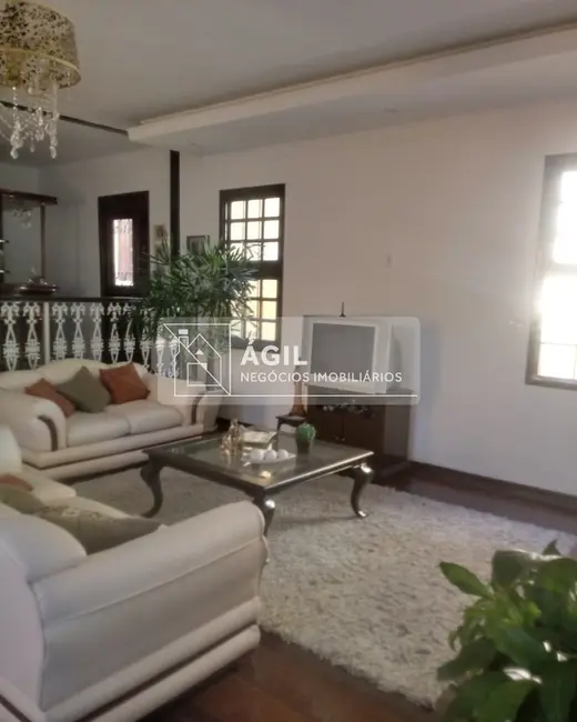 Foto 1 de Casa com 4 quartos à venda, 260m2 em Sao Jose Dos Campos - SP