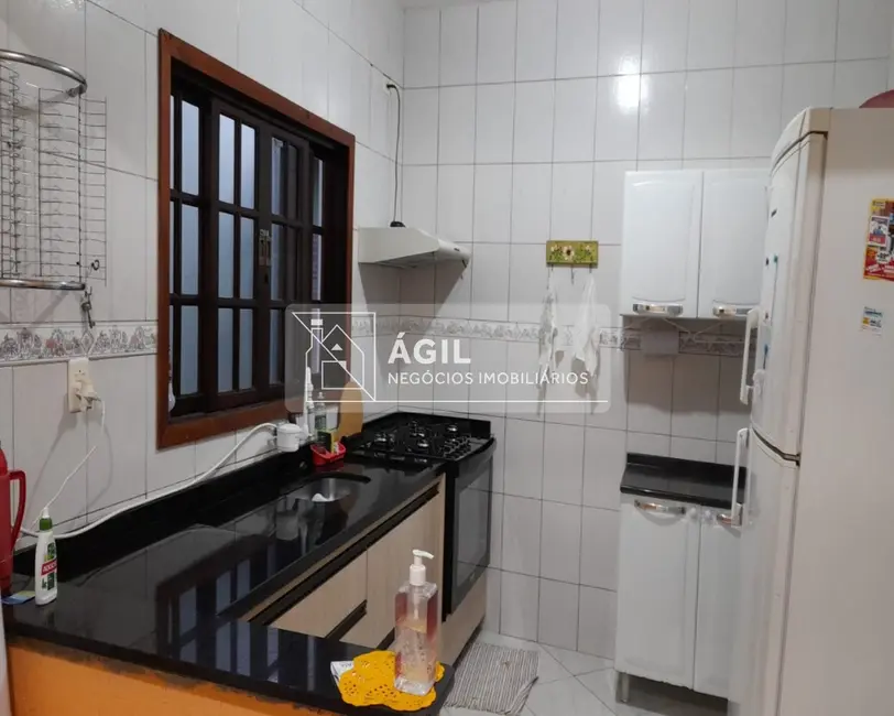 Foto 2 de Casa com 3 quartos à venda, 226m2 em Parque dos Príncipes, Jacarei - SP
