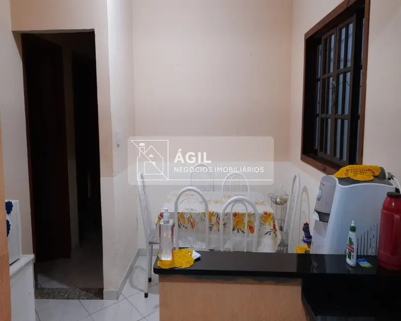 Foto 3 de Casa com 3 quartos à venda, 226m2 em Parque dos Príncipes, Jacarei - SP