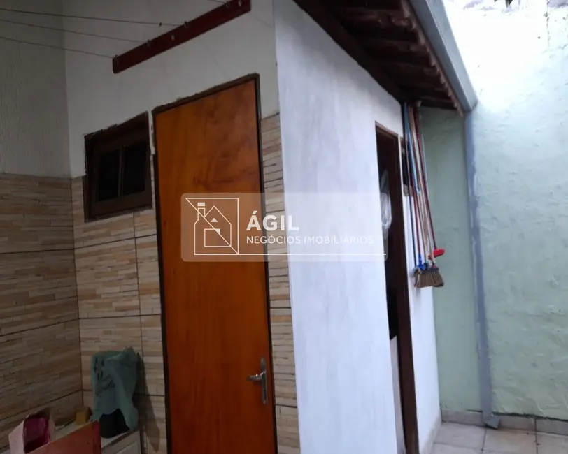 Foto 5 de Casa com 3 quartos à venda, 226m2 em Parque dos Príncipes, Jacarei - SP
