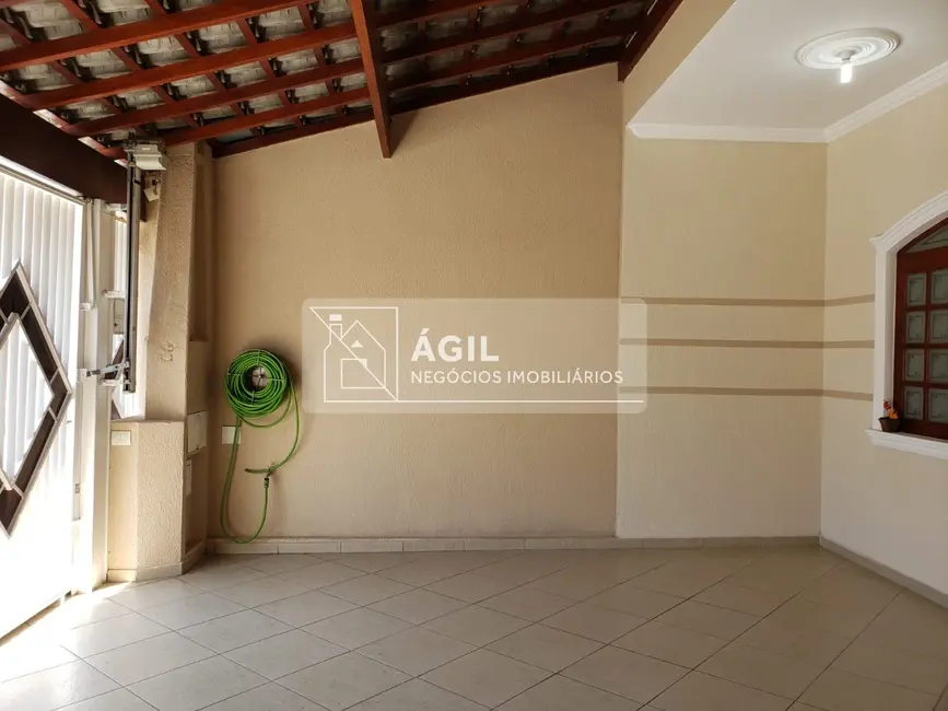 Foto 4 de Casa com 3 quartos à venda, 205m2 em Sao Jose Dos Campos - SP