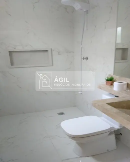 Foto 4 de Casa de Condomínio com 3 quartos à venda, 128m2 em Jardim Jacinto, Jacarei - SP