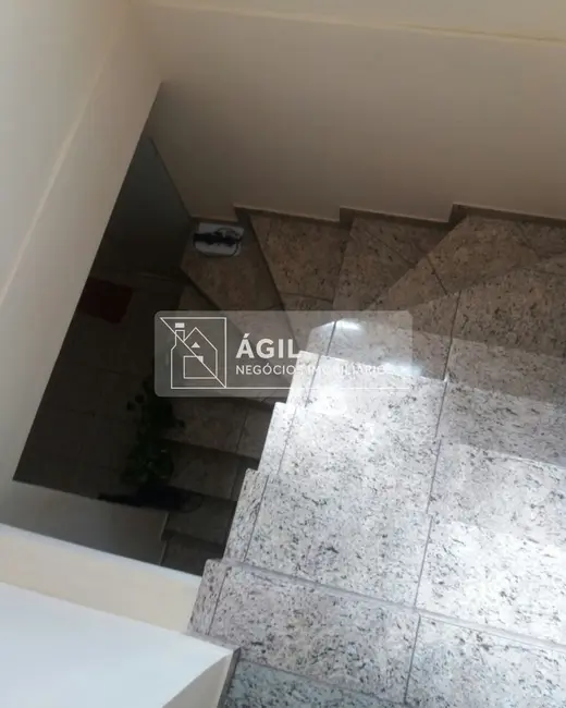 Foto 7 de Casa com 5 quartos à venda, 300m2 em Sao Jose Dos Campos - SP