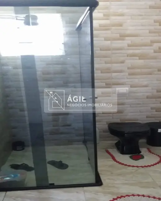 Foto 3 de Casa com 2 quartos à venda, 116m2 em Jardim Elza Maria, Jacarei - SP