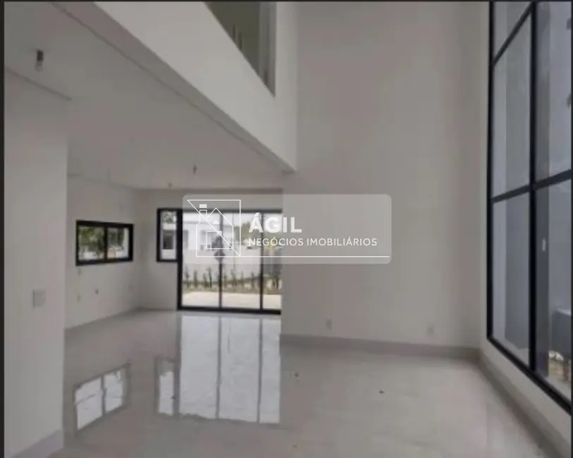 Casa de Condomínio com 5 quartos à venda, 560m2 em Sao Jose Dos Campos - SP - imagem 3 Foto 3 de Casa de Condomínio com 5 quartos à venda, 560m2 em Sao Jose Dos Campos - SP