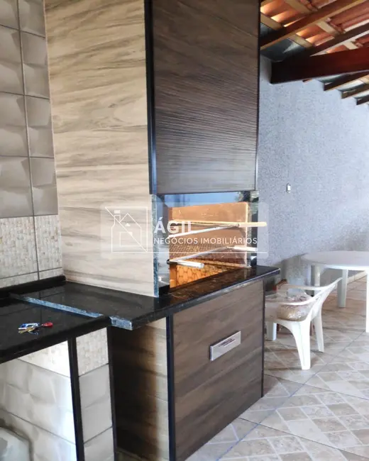 Foto 8 de Casa com 3 quartos à venda, 175m2 em Loteamento Villa Branca, Jacarei - SP