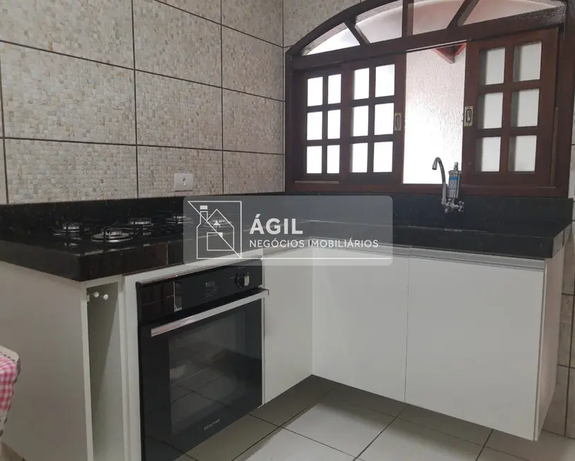 Foto 3 de Casa com 3 quartos à venda, 175m2 em Loteamento Villa Branca, Jacarei - SP