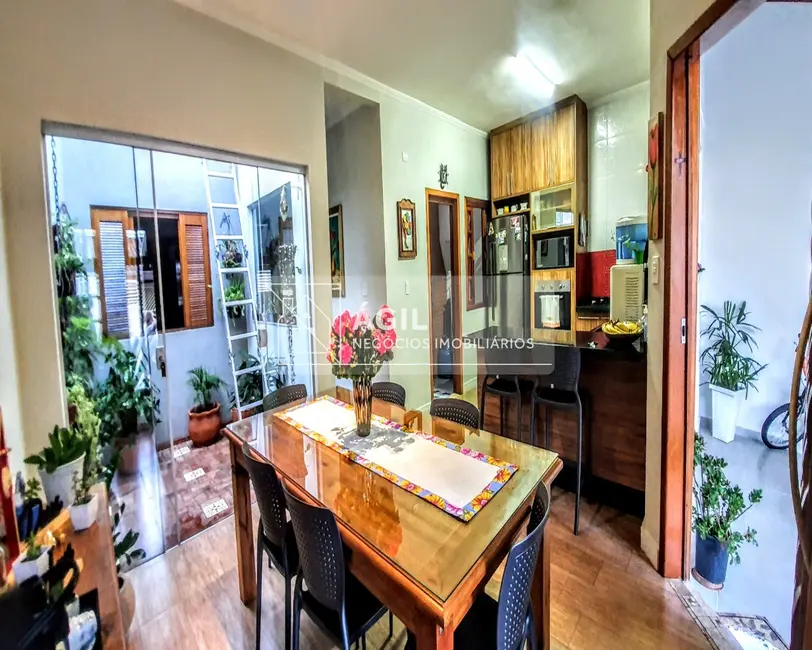 Foto 1 de Casa com 3 quartos à venda, 96m2 em Loteamento Villa Branca, Jacarei - SP