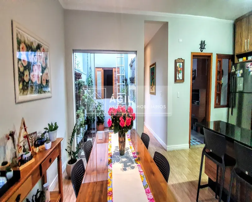 Foto 6 de Casa com 3 quartos à venda, 96m2 em Loteamento Villa Branca, Jacarei - SP