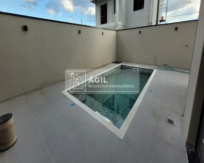 Casa de Condomínio com 3 quartos à venda, 243m2 em Sao Jose Dos Campos - SP - imagem 6 Foto 6 de Casa de Condomínio com 3 quartos à venda, 243m2 em Sao Jose Dos Campos - SP