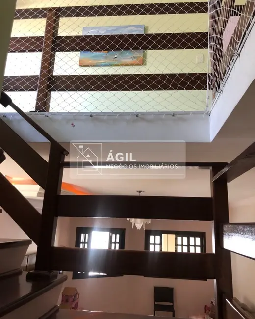 Foto 8 de Casa com 4 quartos à venda, 235m2 em Loteamento Villa Branca, Jacarei - SP