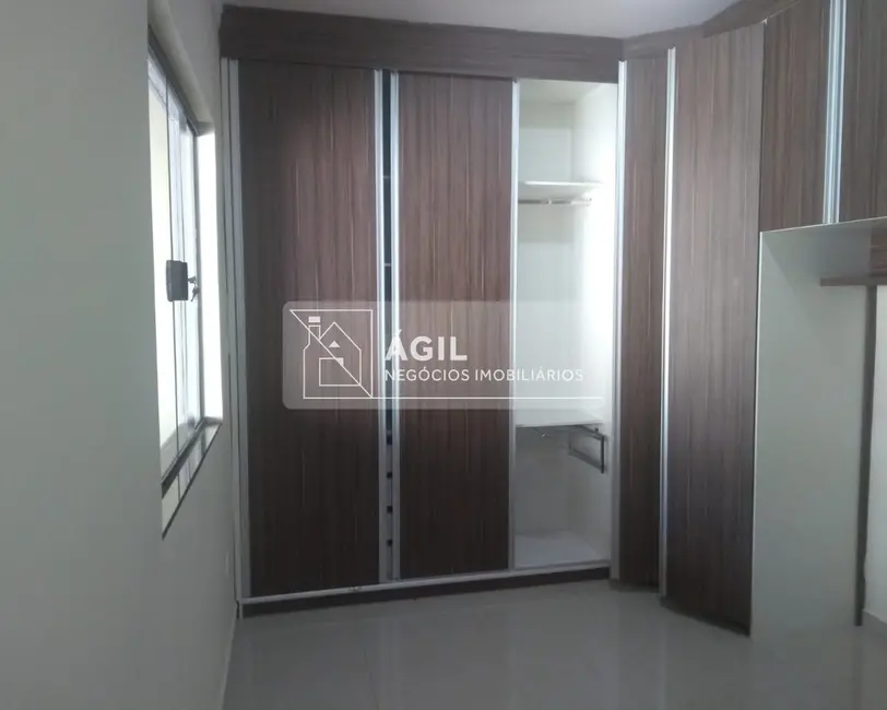 Foto 5 de Casa com 2 quartos à venda, 190m2 em Parque Imperial, Jacarei - SP